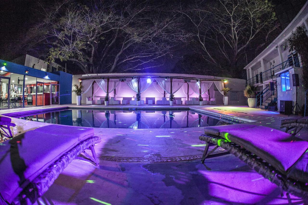 Santo Domingo Tehuantepec Hotel Santa Cruz Tehuantepec المظهر الخارجي الصورة